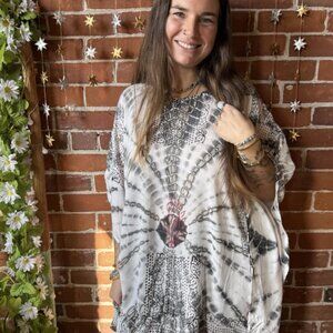 Mountain Girl Clothing Winter Skies Blockprint Flowy Tie Dyed Tunic Top NWOT